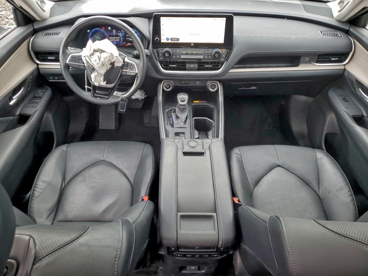 2024 Toyota Grand Highlander Xle VIN: 5TDAAAB53RS044584 Lot: 94292155