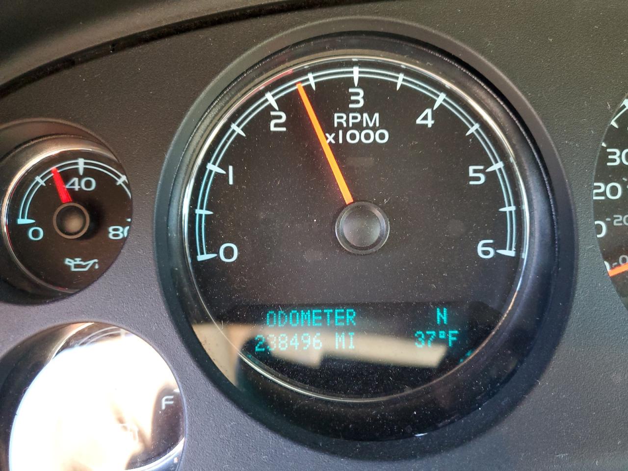 2013 Chevrolet Tahoe K1500 Lt VIN: 1GNSKBE01DR320864 Lot: 92093345