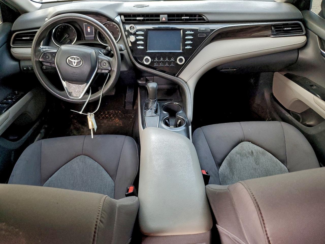 2019 Toyota Camry L VIN: 4T1B11HK4KU835138 Lot: 93509285