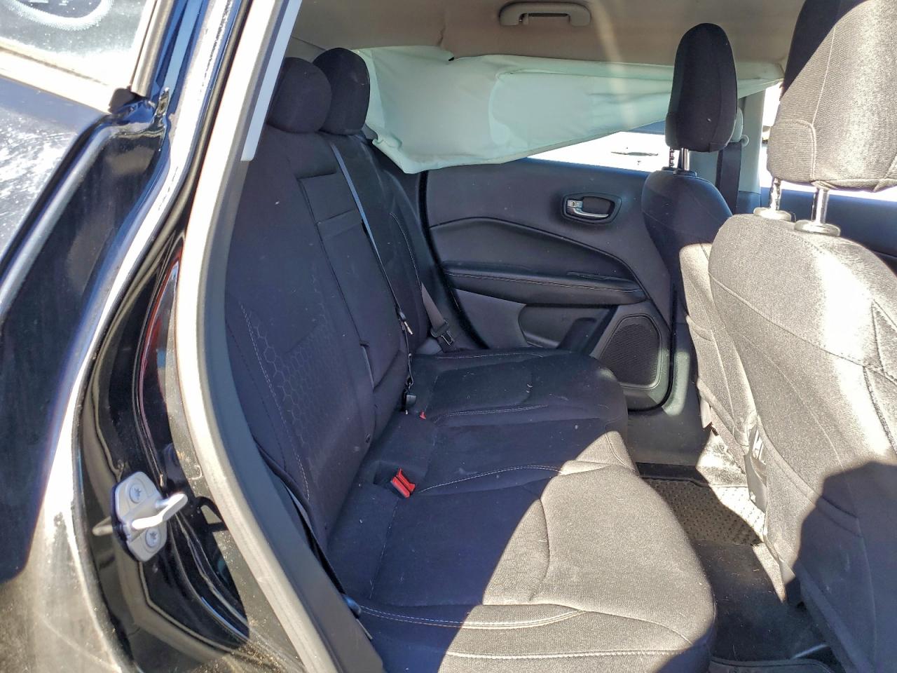 2018 Jeep Compass Sport VIN: 3C4NJCAB7JT374694 Lot: 93862995