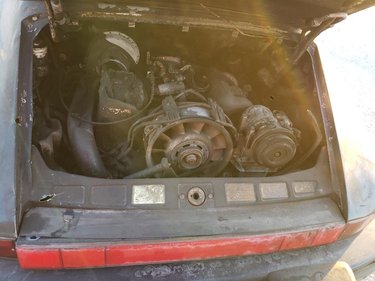 1987 Porsche 911 Carrera VIN: WP0EB0913HS172082 Lot: 92925825