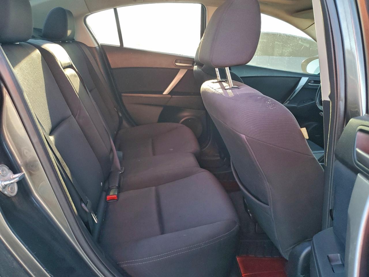 2010 Mazda 3 S VIN: JM1BL1S54A1297803 Lot: 91140505