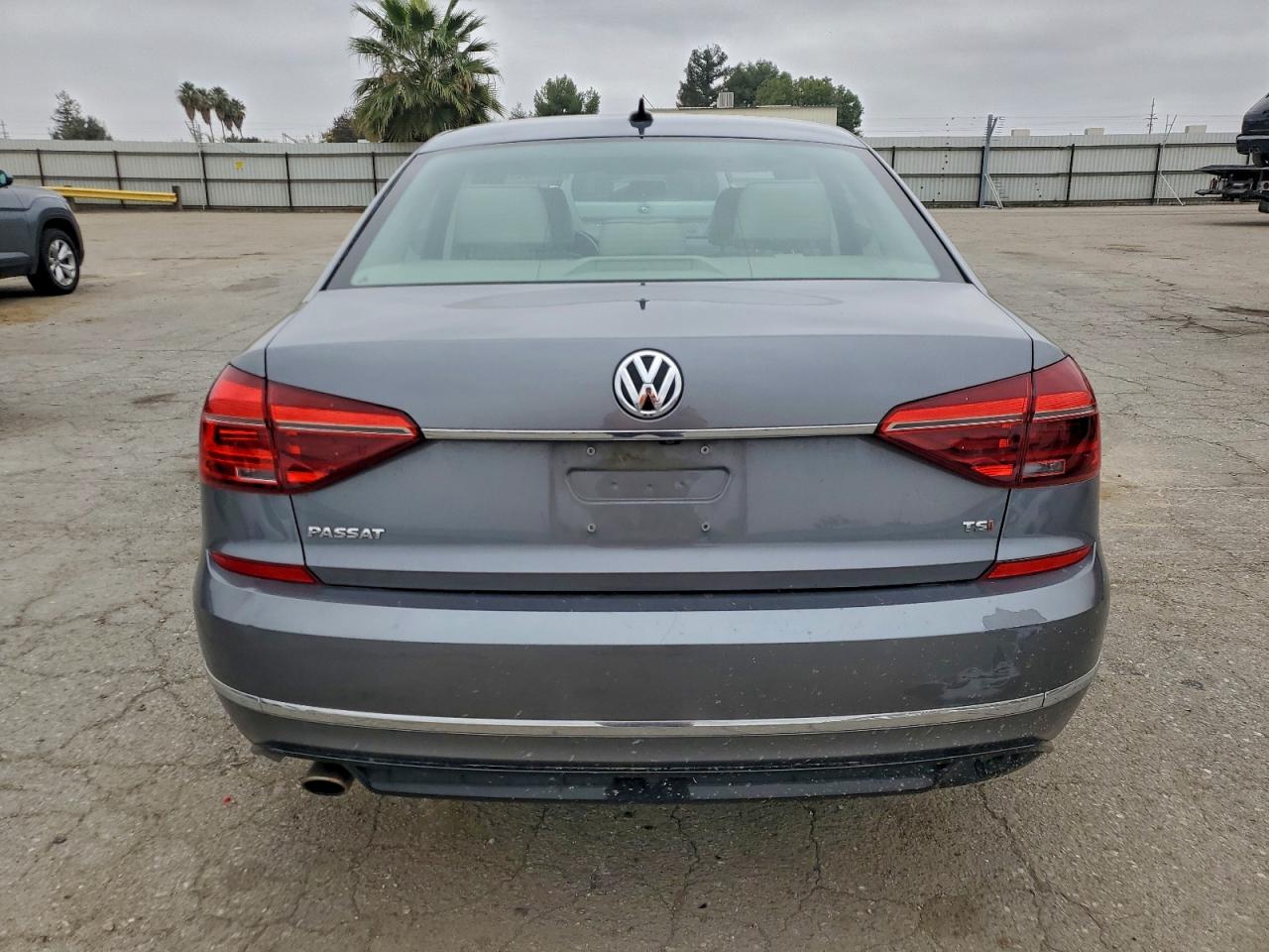 2017 Volkswagen Passat R-Line VIN: 1VWDT7A32HC057270 Lot: 93927365