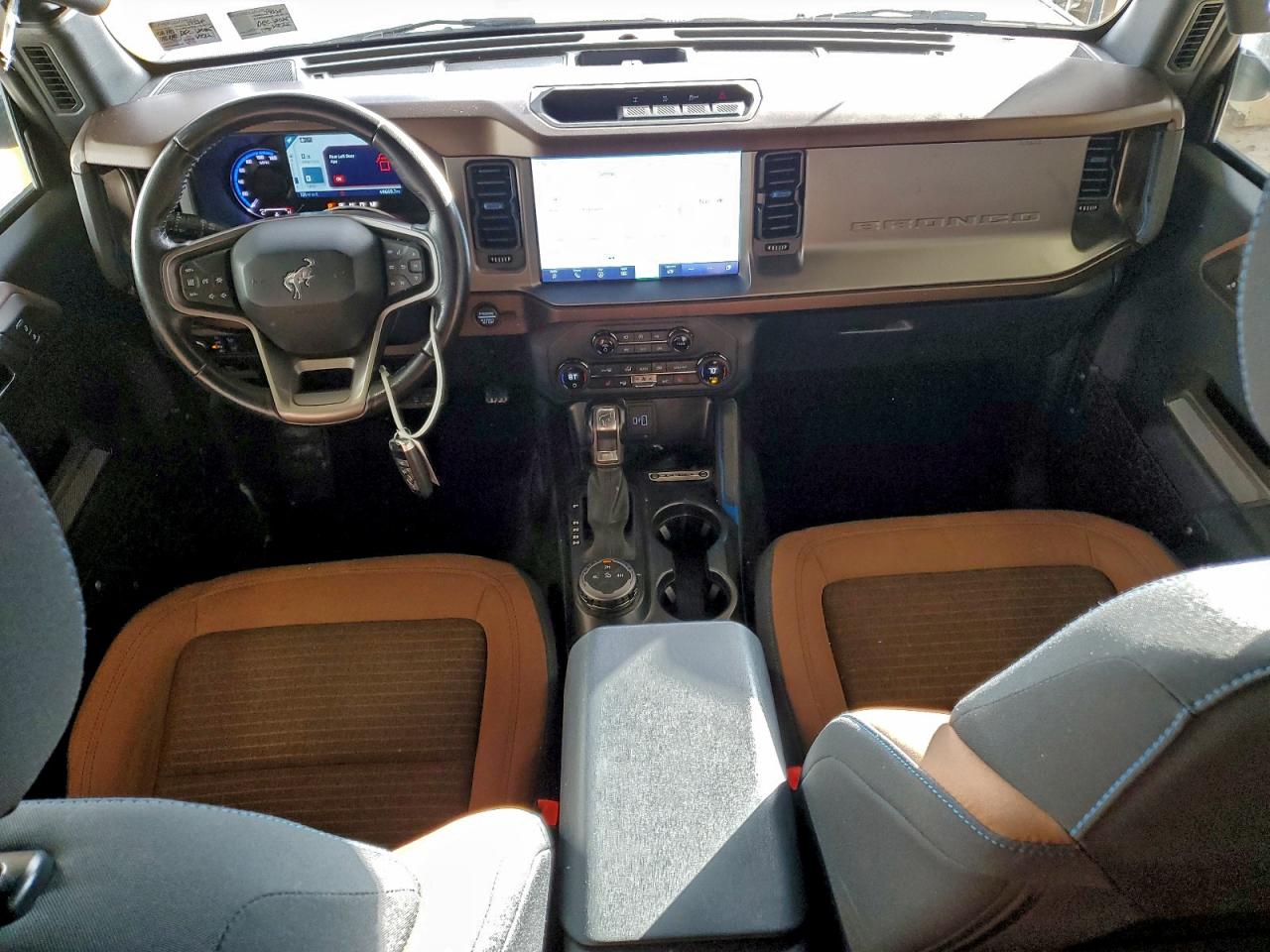 2021 Ford Bronco Base VIN: 1FMDE5BH7MLA98236 Lot: 93988315