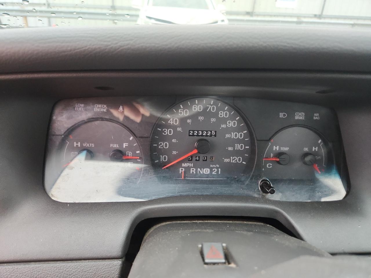 2005 Mercury Grand Marquis Gs VIN: 2MEFM74W65X631624 Lot: 91722855