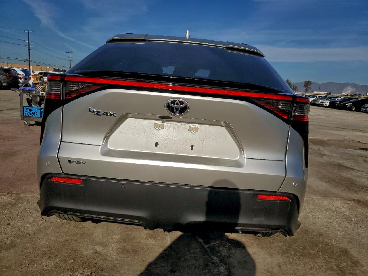 2024 Toyota Bz4X Xle VIN: JTMAAAAA7RA051212 Lot: 94251015