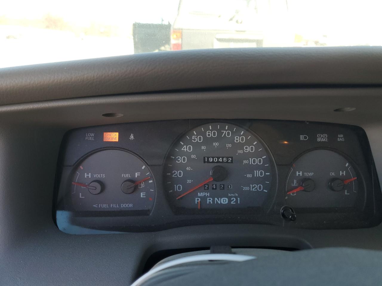 2005 Mercury Grand Marquis Ls VIN: 2MEFM75WX5X630328 Lot: 92232565