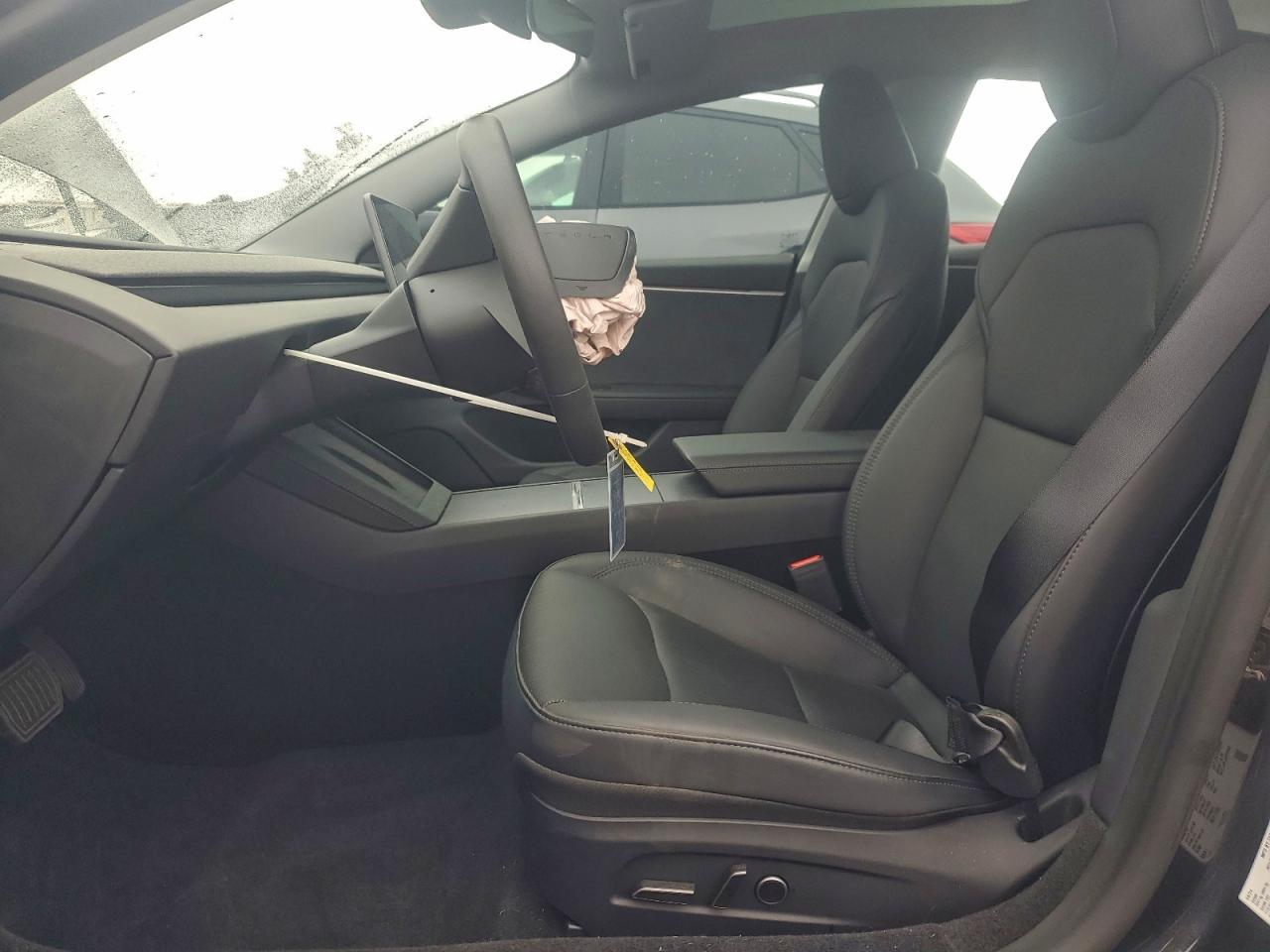 2024 Tesla Model 3 VIN: 5YJ3E1EB8RF832585 Lot: 93904305