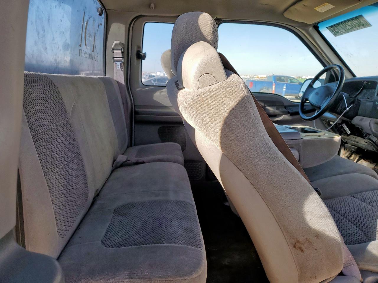 2001 Ford F250 Super Duty VIN: 1FTNX21F51ED16823 Lot: 92629715