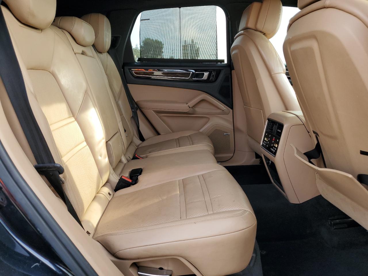 2019 Porsche Cayenne S VIN: WP1AB2AY5KDA61935 Lot: 92854295