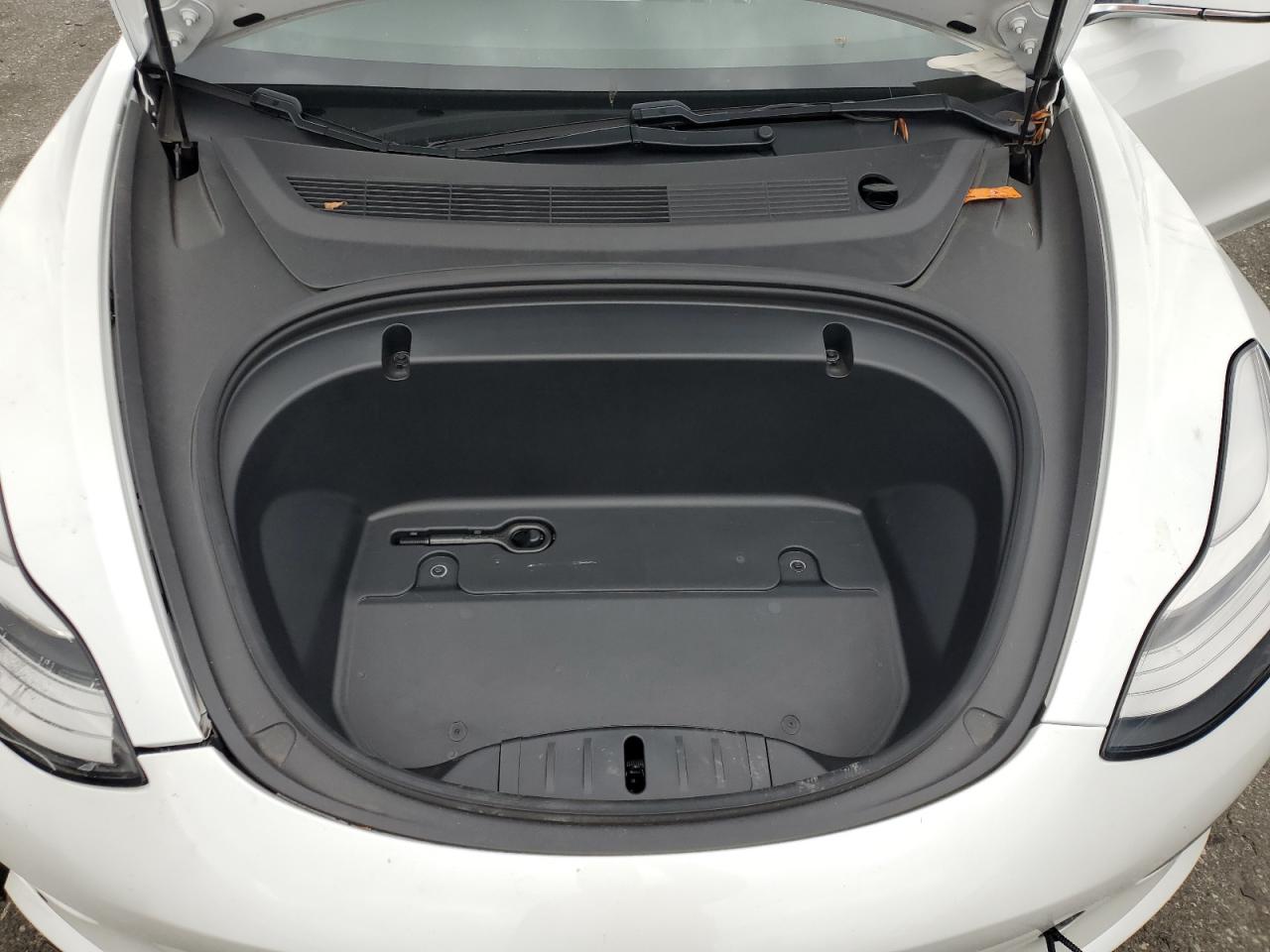 2020 Tesla Model 3 VIN: 5YJ3E1EBXLF667307 Lot: 90289005