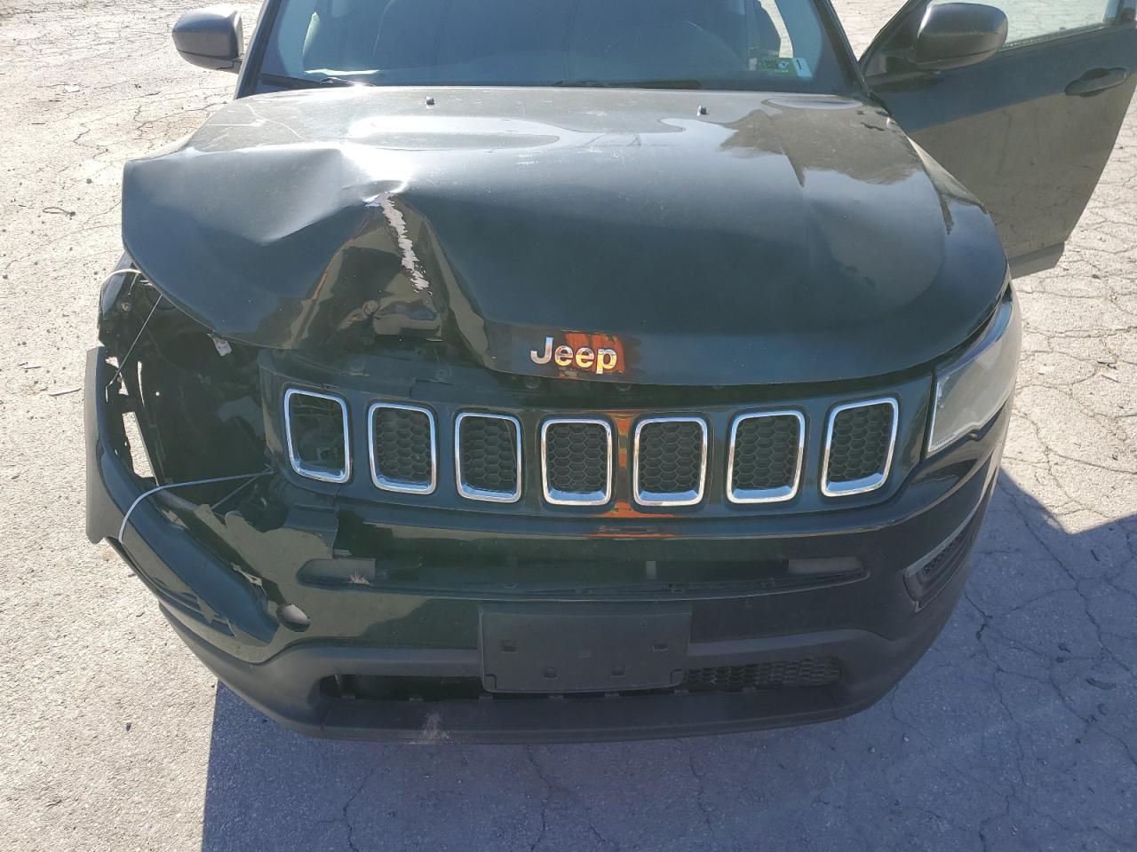 2018 Jeep Compass Sport VIN: 3C4NJDAB2JT101104 Lot: 92680685