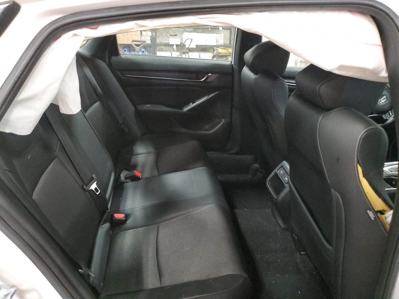 2022 Honda Accord Sport VIN: 1HGCV1F30NA033136 Lot: 91028835