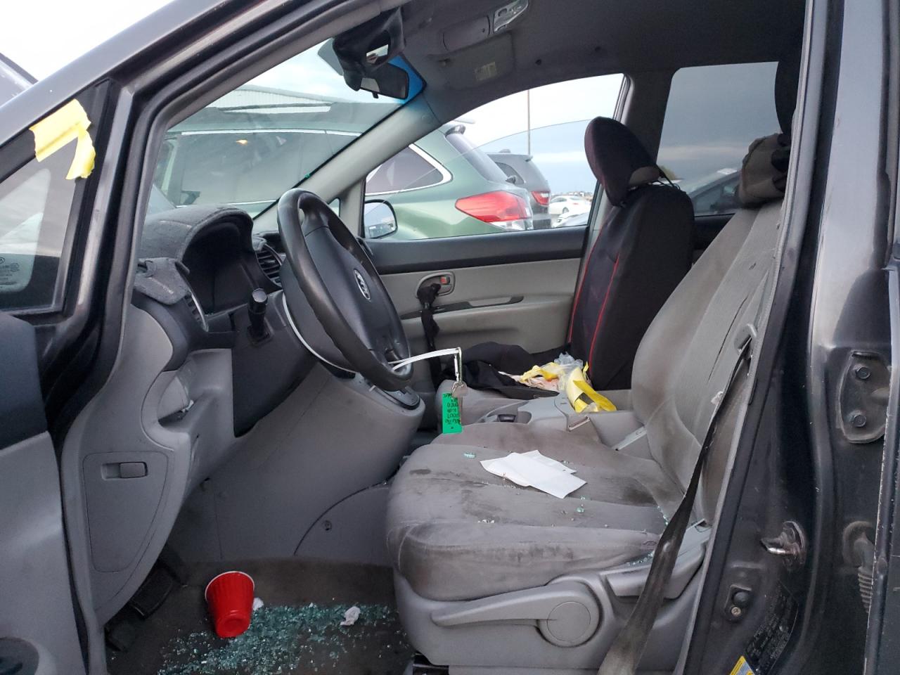 2007 Kia Rondo Base VIN: KNAFG525177052618 Lot: 93727455