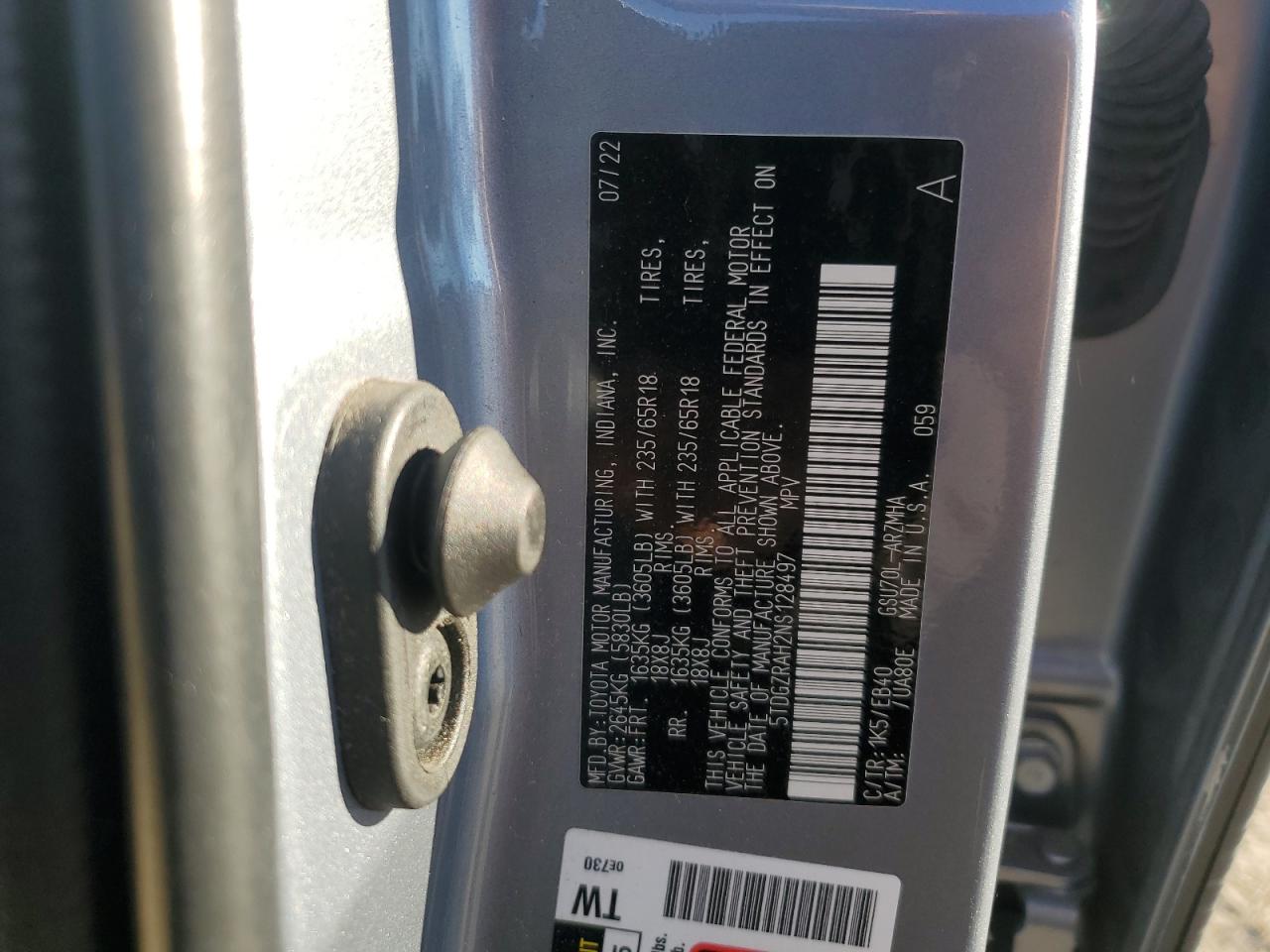 2022 Toyota Highlander Xle VIN: 5TDGZRAH2NS128497 Lot: 90318215