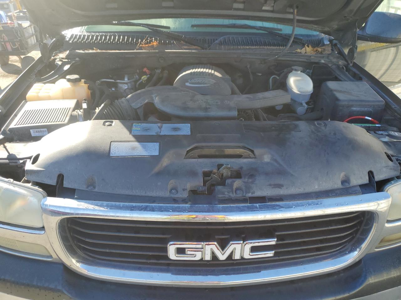 2004 GMC Yukon VIN: 1GKEC13V14J133834 Lot: 91604345