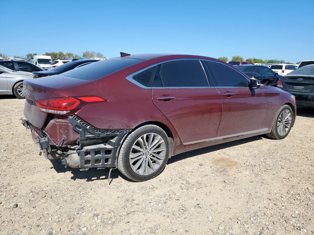 2015 Hyundai Genesis 3.8L VIN: KMHGN4JE7FU015349 Lot: 91391675