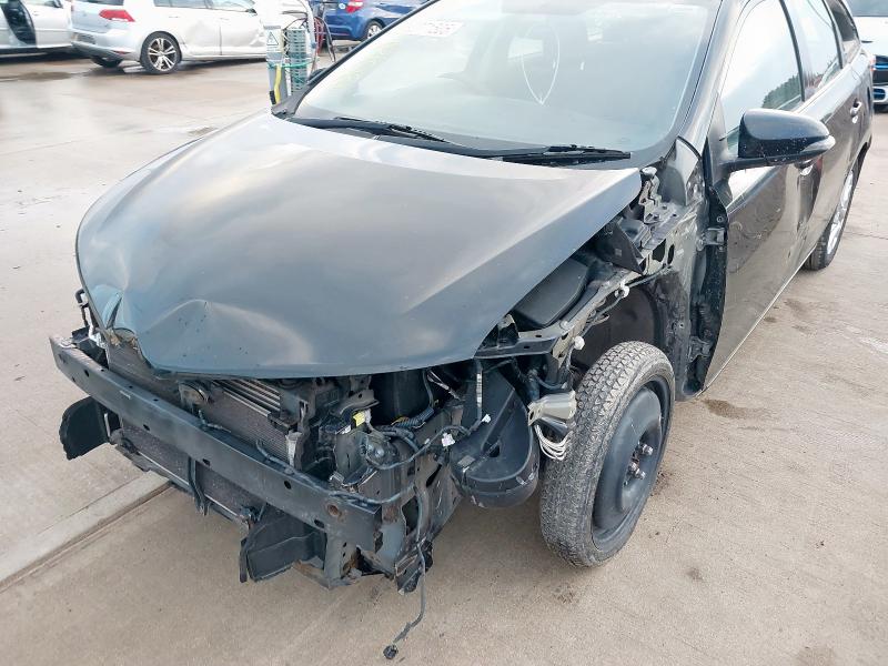 2015 TOYOTA AURIS 1.6 D-4D BUSINESS EDITION 5DR