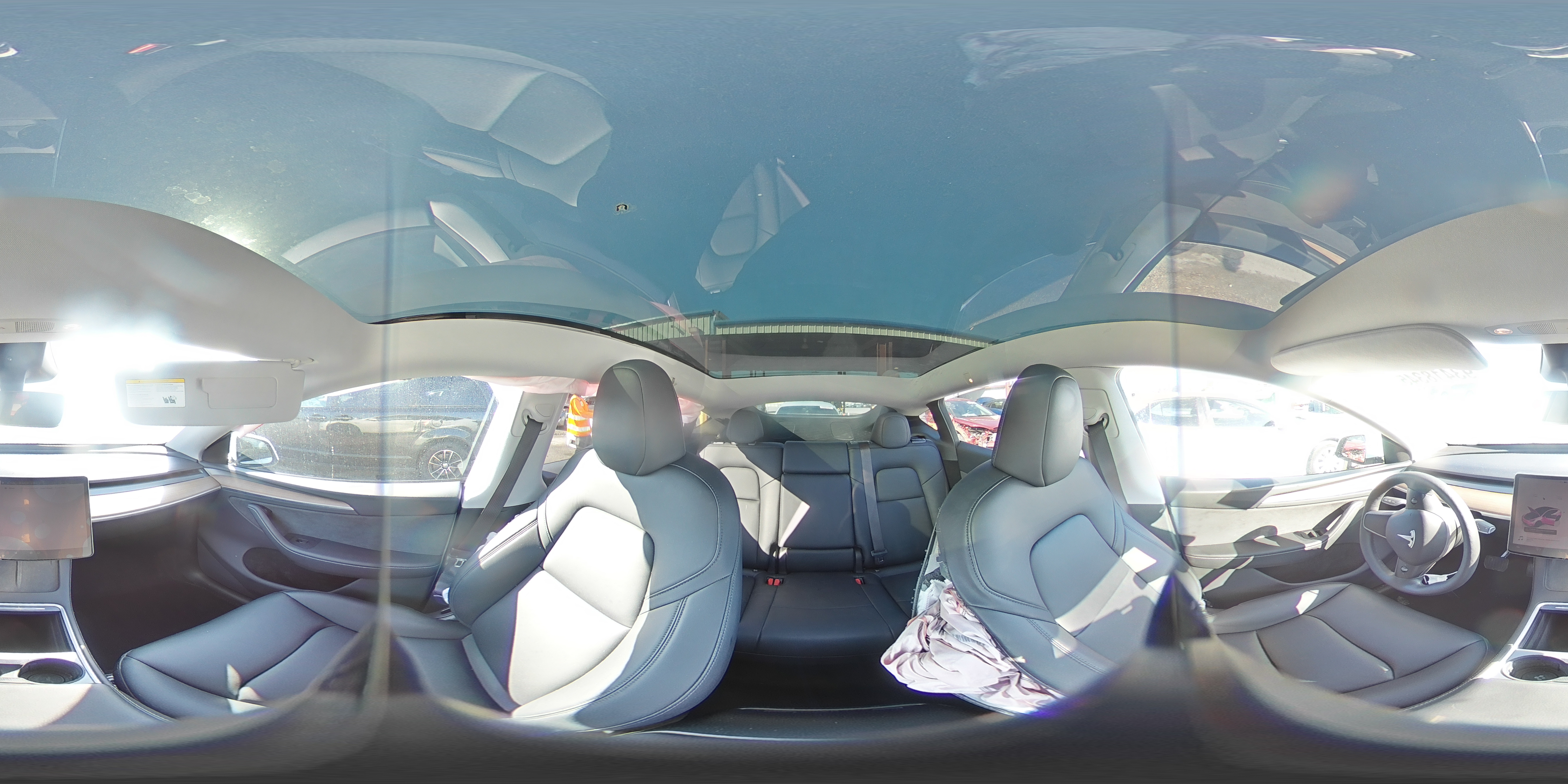 2024 Tesla Model Y VIN: 7SAYGDEE8RA230300 Lot: 93418345