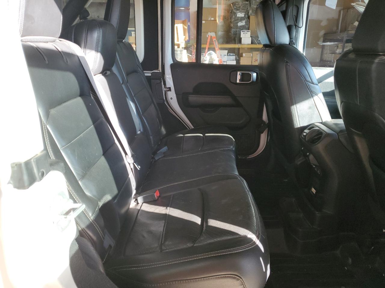 2018 Jeep Wrangler Unlimited Sahara VIN: 1C4HJXEG6JW320761 Lot: 92801835