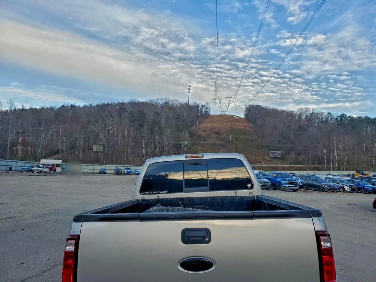 2008 Ford F350 Srw Super Duty VIN: 1FTWW31R88ED83255 Lot: 92990255