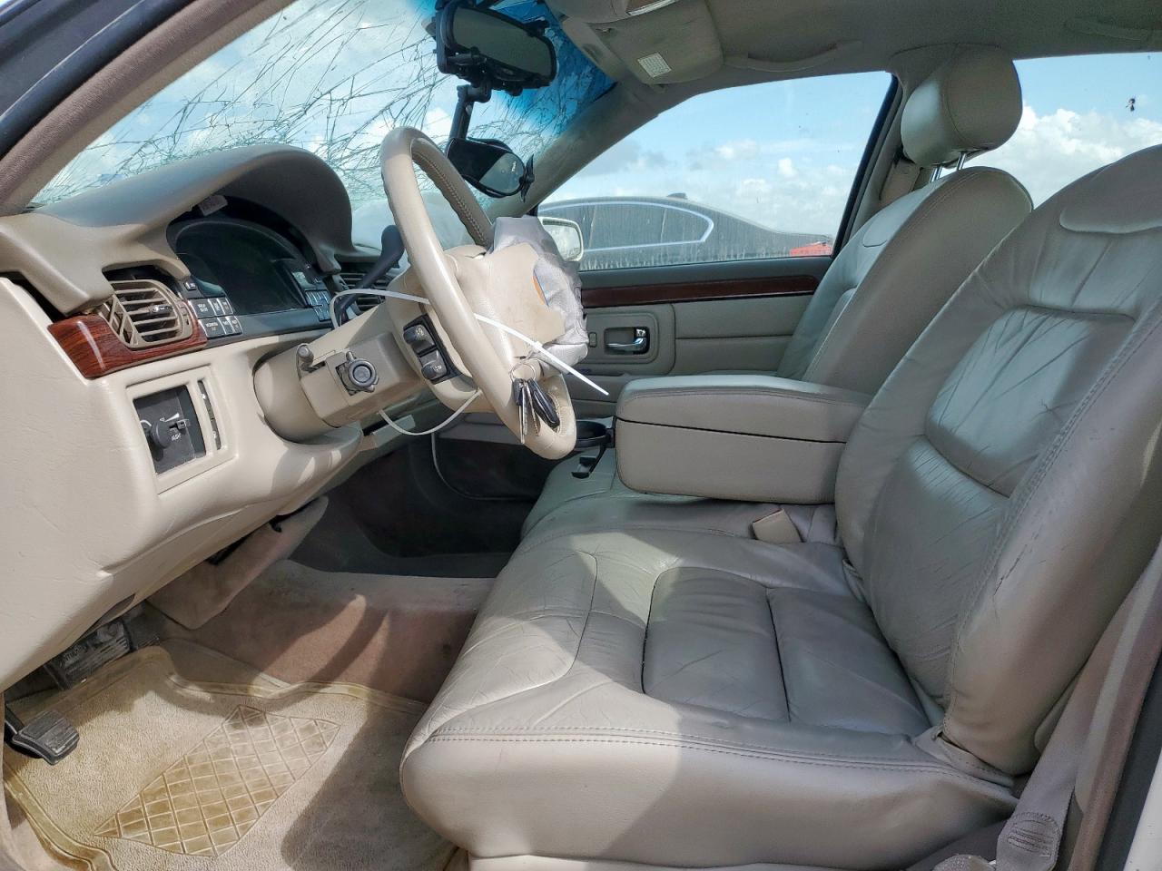 1998 Cadillac Deville VIN: 1G6KD54Y4WU726586 Lot: 93610575