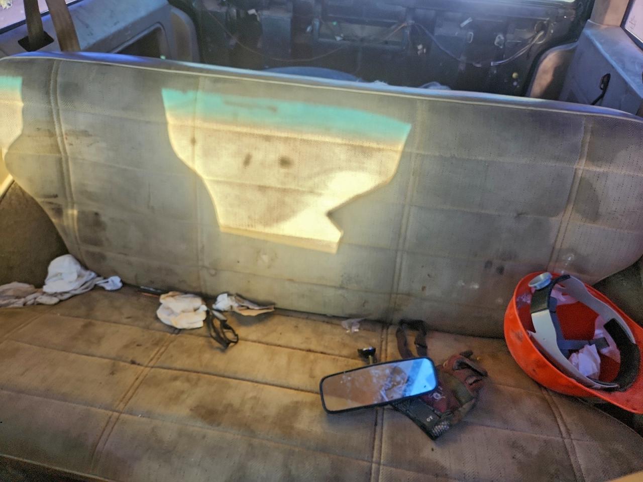 1995 Jeep Cherokee Se VIN: 1J4FT28S0SL667617 Lot: 91890105