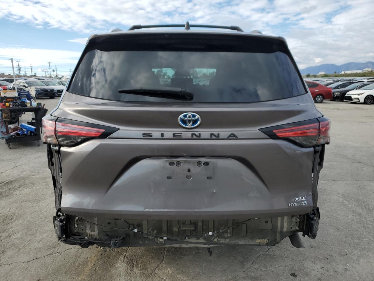 2021 Toyota Sienna Xle VIN: 5TDJRKEC5MS063977 Lot: 91859585