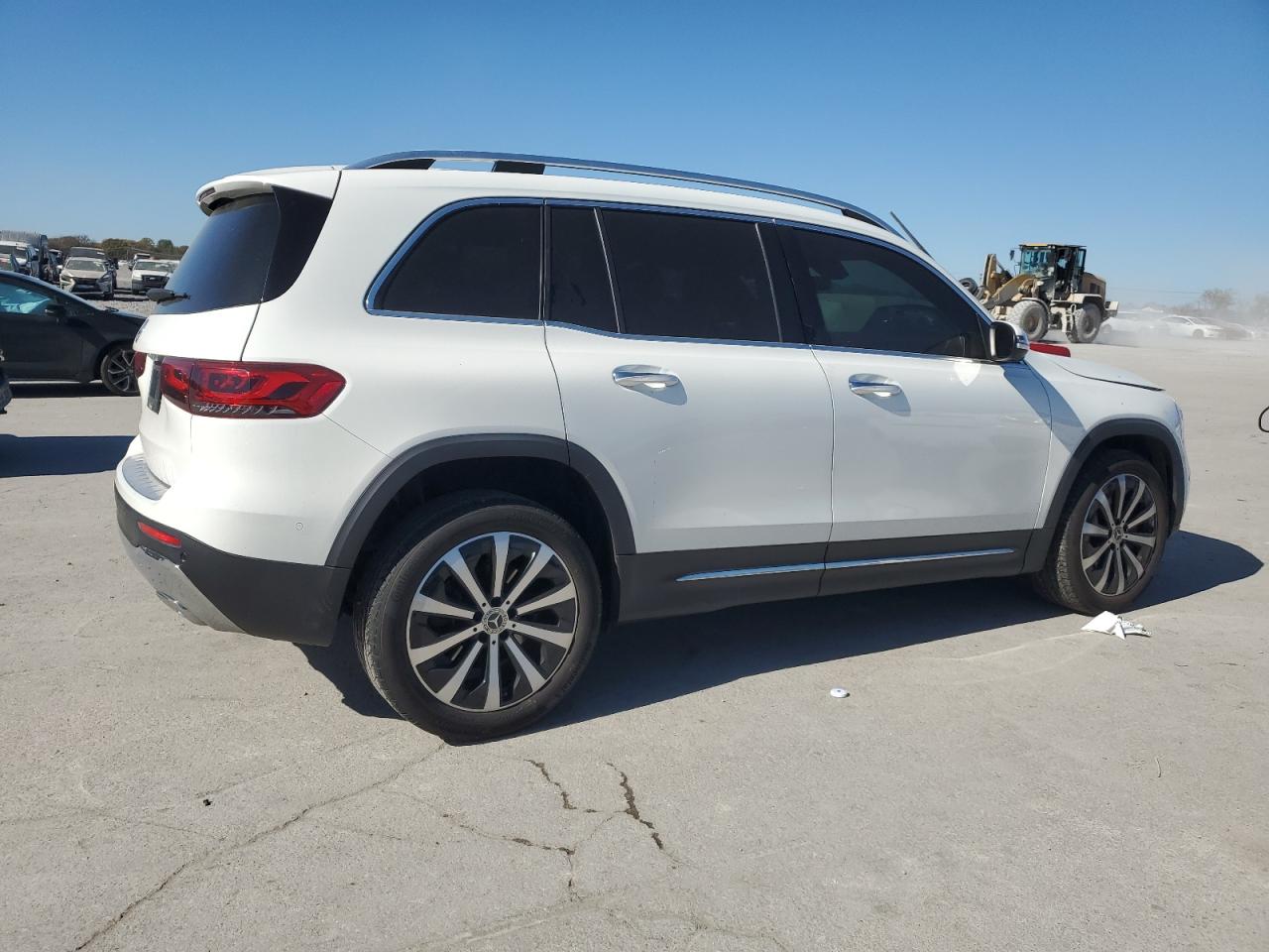 Фото: W1N4M4GB5NW259827