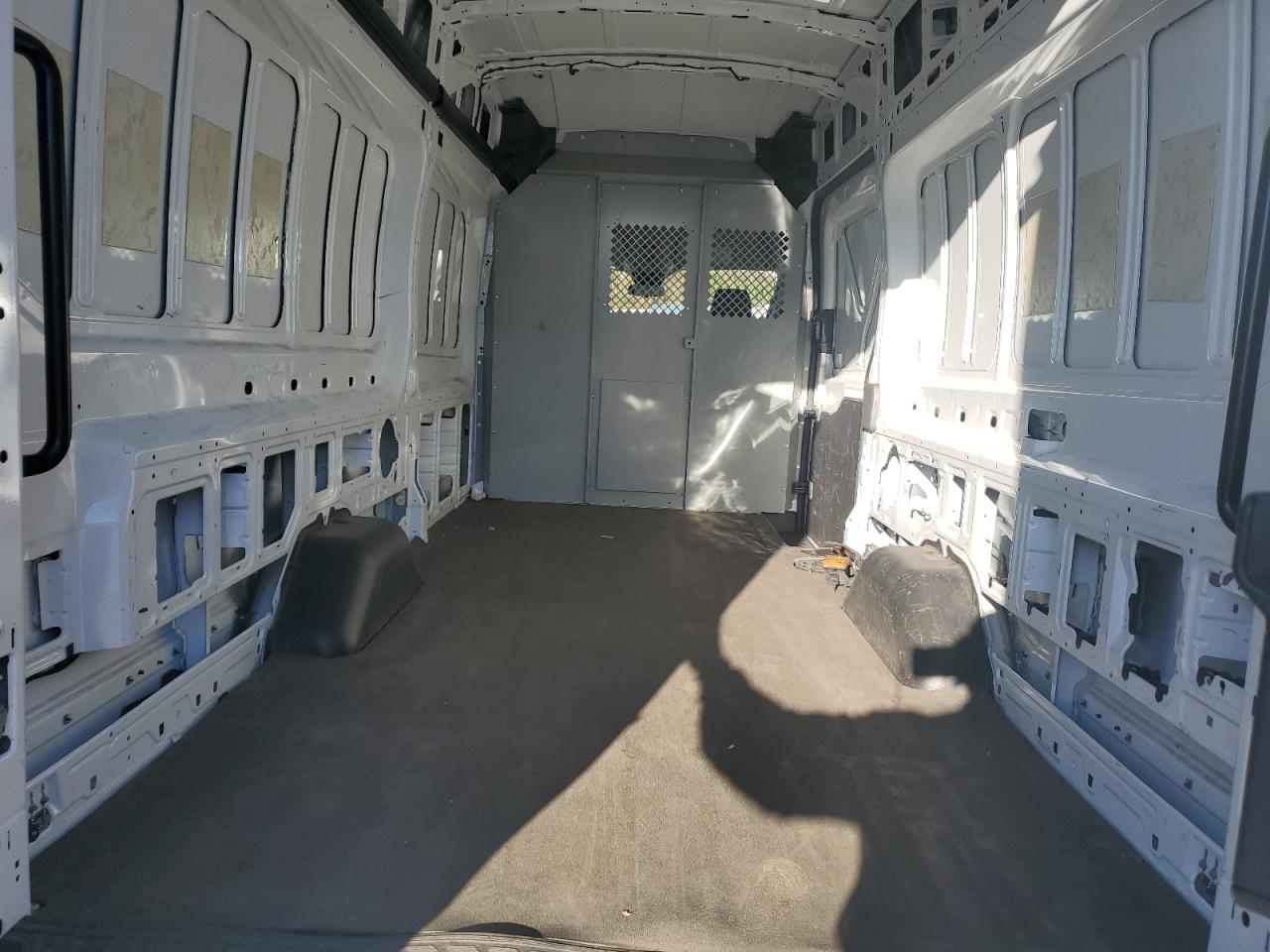 2022 Ford Transit T-350 VIN: 1FTBW3X86NKA17773 Lot: 92069785