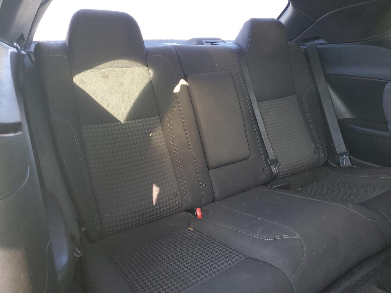 2018 Dodge Challenger Sxt VIN: 2C3CDZAG2JH236054 Lot: 91011145