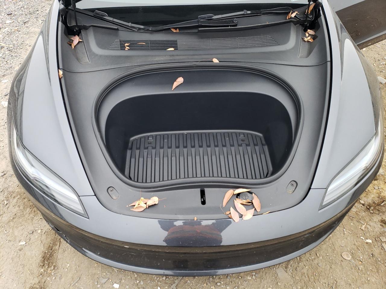 2025 Tesla Model 3 VIN: 5YJ3E1EAXSF979990 Lot: 93536855