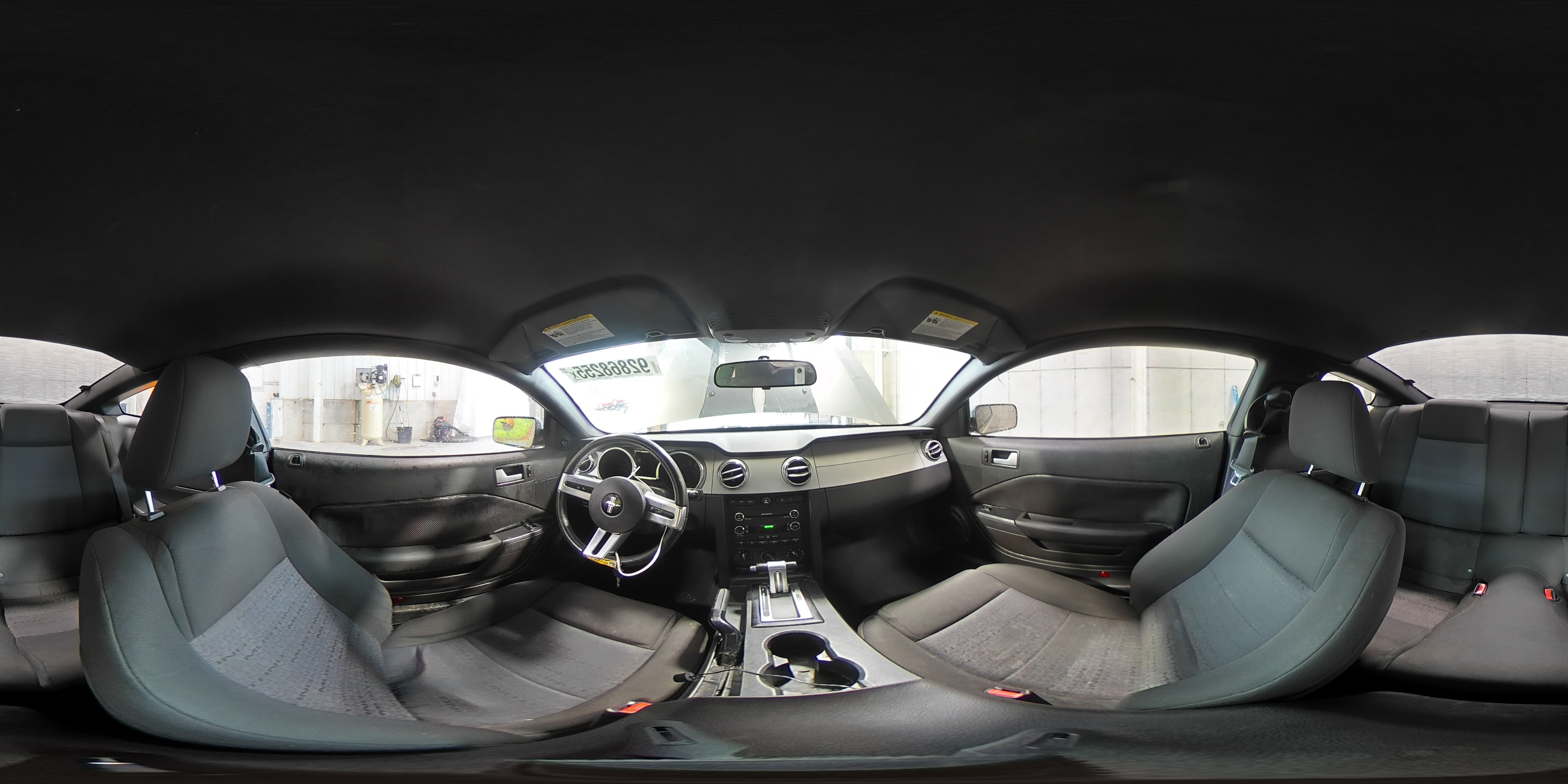 2008 Ford Mustang VIN: 1ZVHT80N585180219 Lot: 92868255