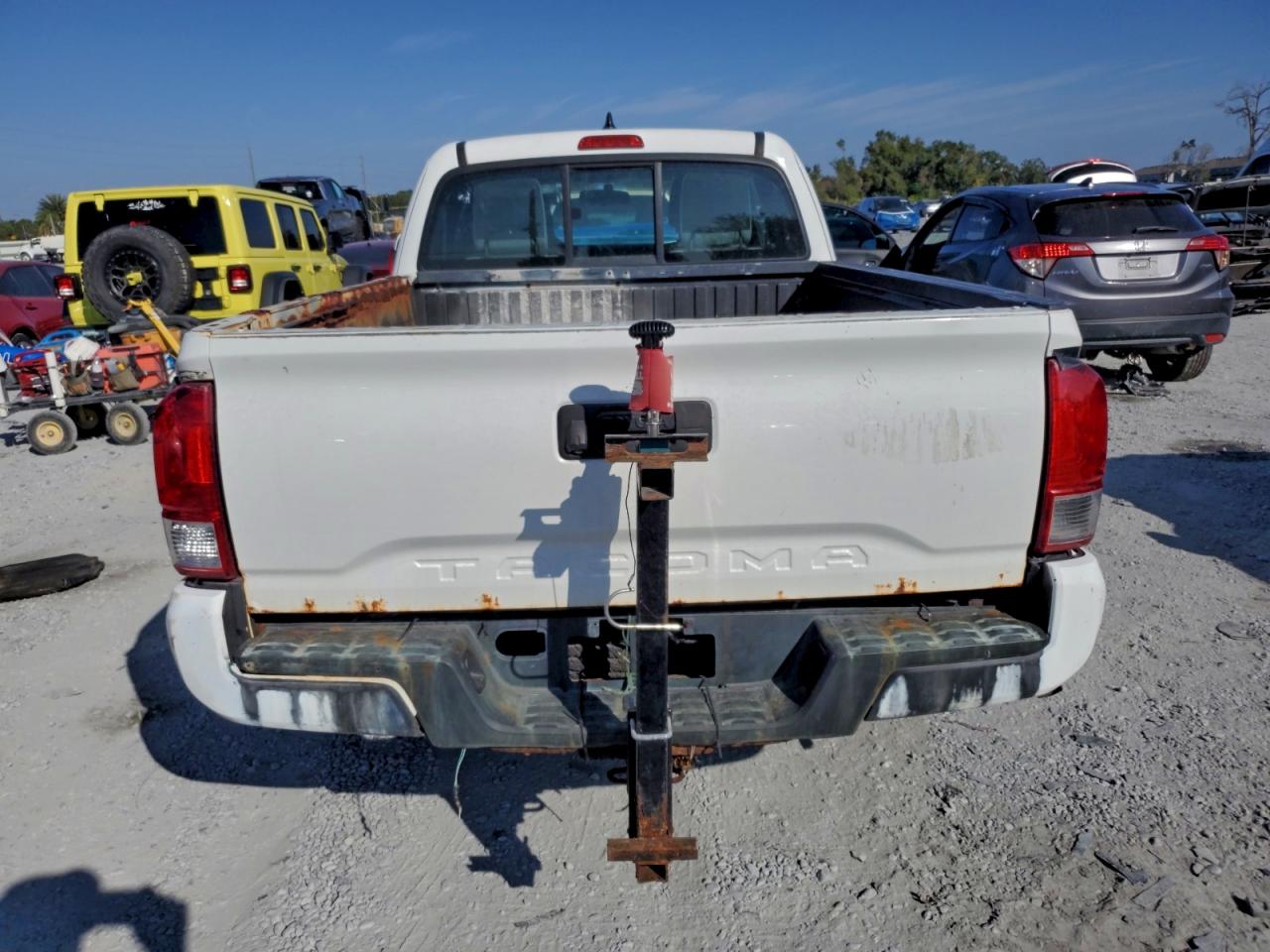 2017 Toyota Tacoma Access Cab VIN: 5TFRX5GNXHX095543 Lot: 94326875