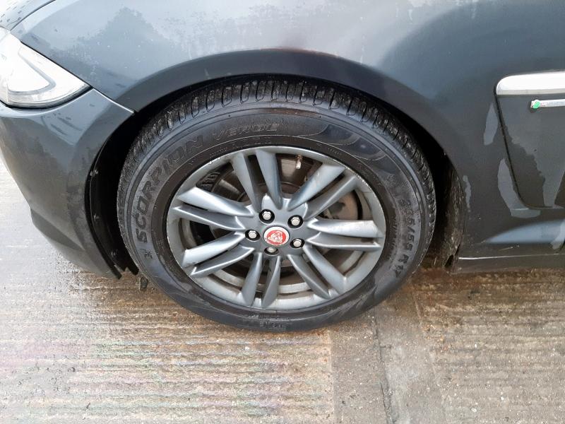 2015 JAGUAR XF 2.2D [163] R-SPORT 5DR AUTO