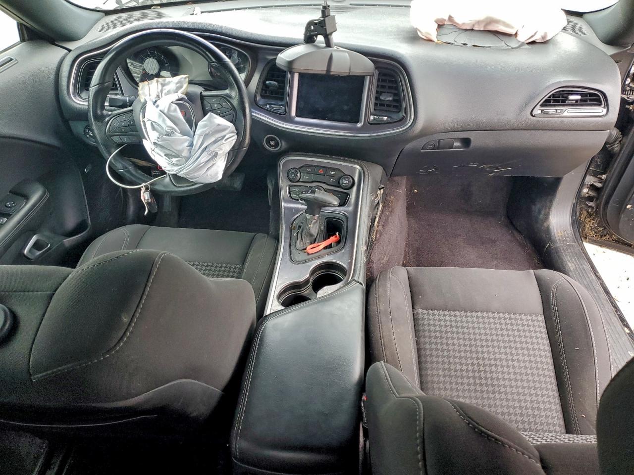 2018 Dodge Challenger Sxt VIN: 2C3CDZAG8JH131860 Lot: 93993755