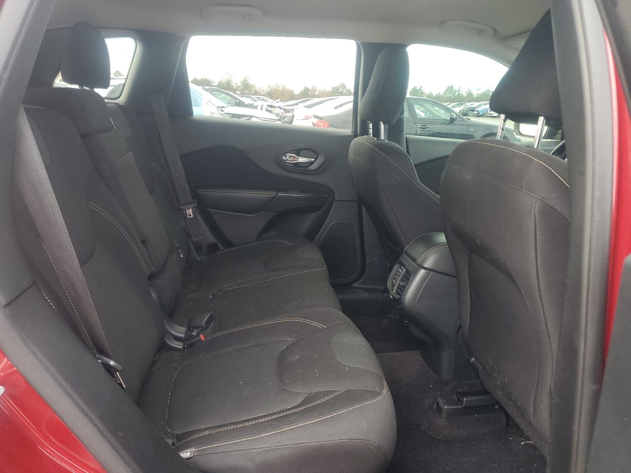 2016 Jeep Cherokee Latitude VIN: 1C4PJMCSXGW240938 Lot: 91043295