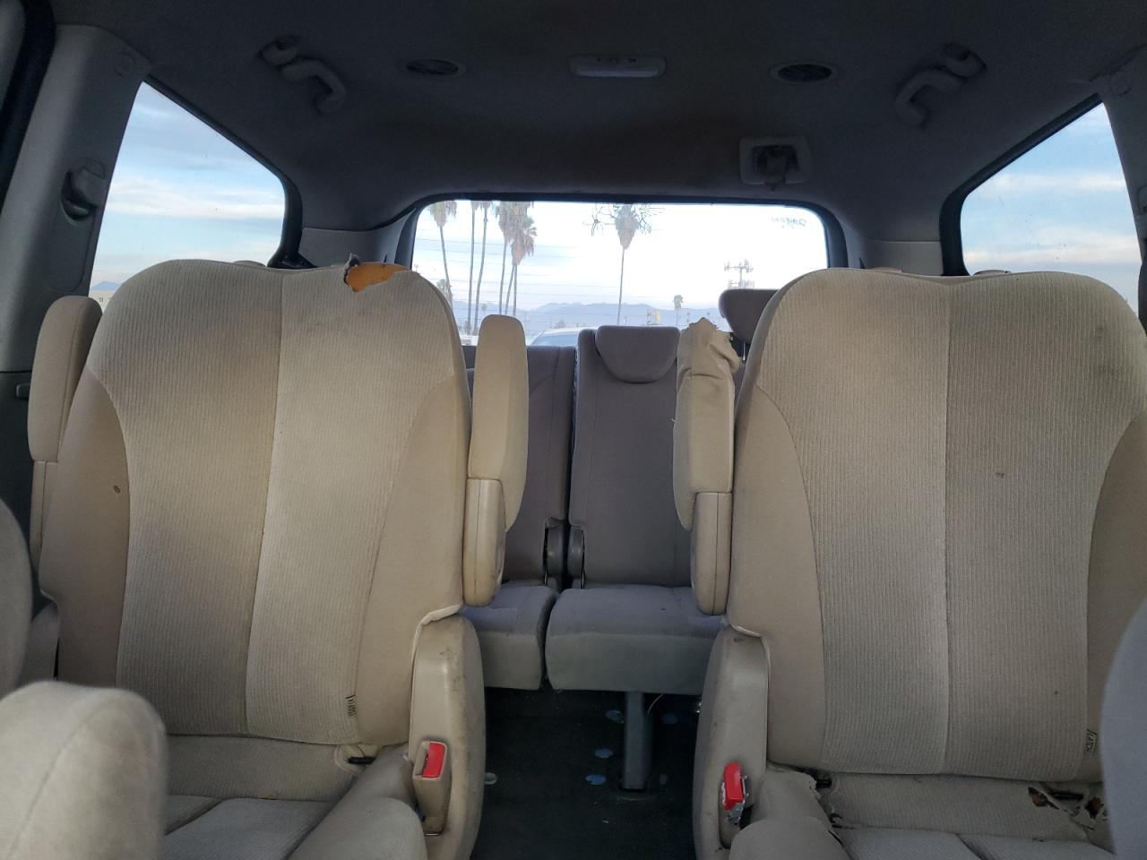 2010 Kia Sedona Lx VIN: KNDMG4C31A6335289 Lot: 92505255