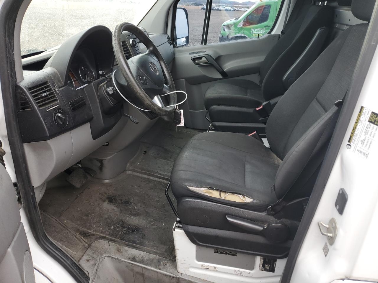 2016 Mercedes Benz Sprinter Delivery Van VIN: WD3PE8DD2GP327670 Lot: 86325405