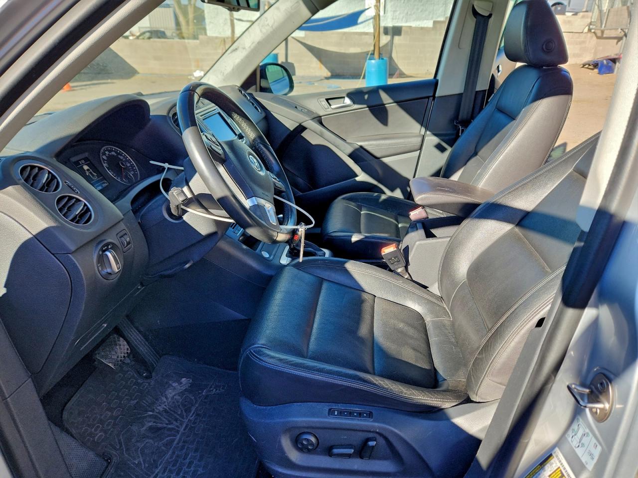 2017 Volkswagen Tiguan Sport VIN: WVGUV7AX7HW510387 Lot: 94194755