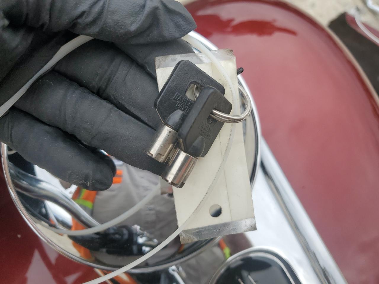 2010 Harley-Davidson Flhx VIN: 1HD1KB41XAB670401 Lot: 92363735