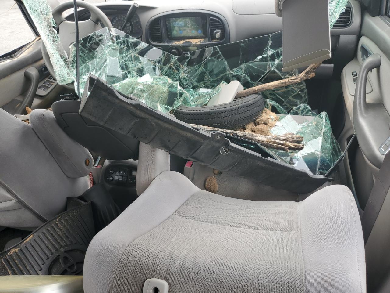 2006 Toyota Sequoia Sr5 VIN: 5TDBT44A26S267303 Lot: 89873695