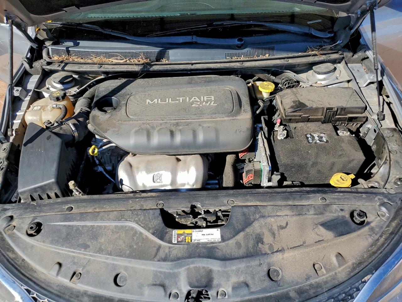 2016 Chrysler 200 Limited VIN: 1C3CCCAB5GN183385 Lot: 94319125