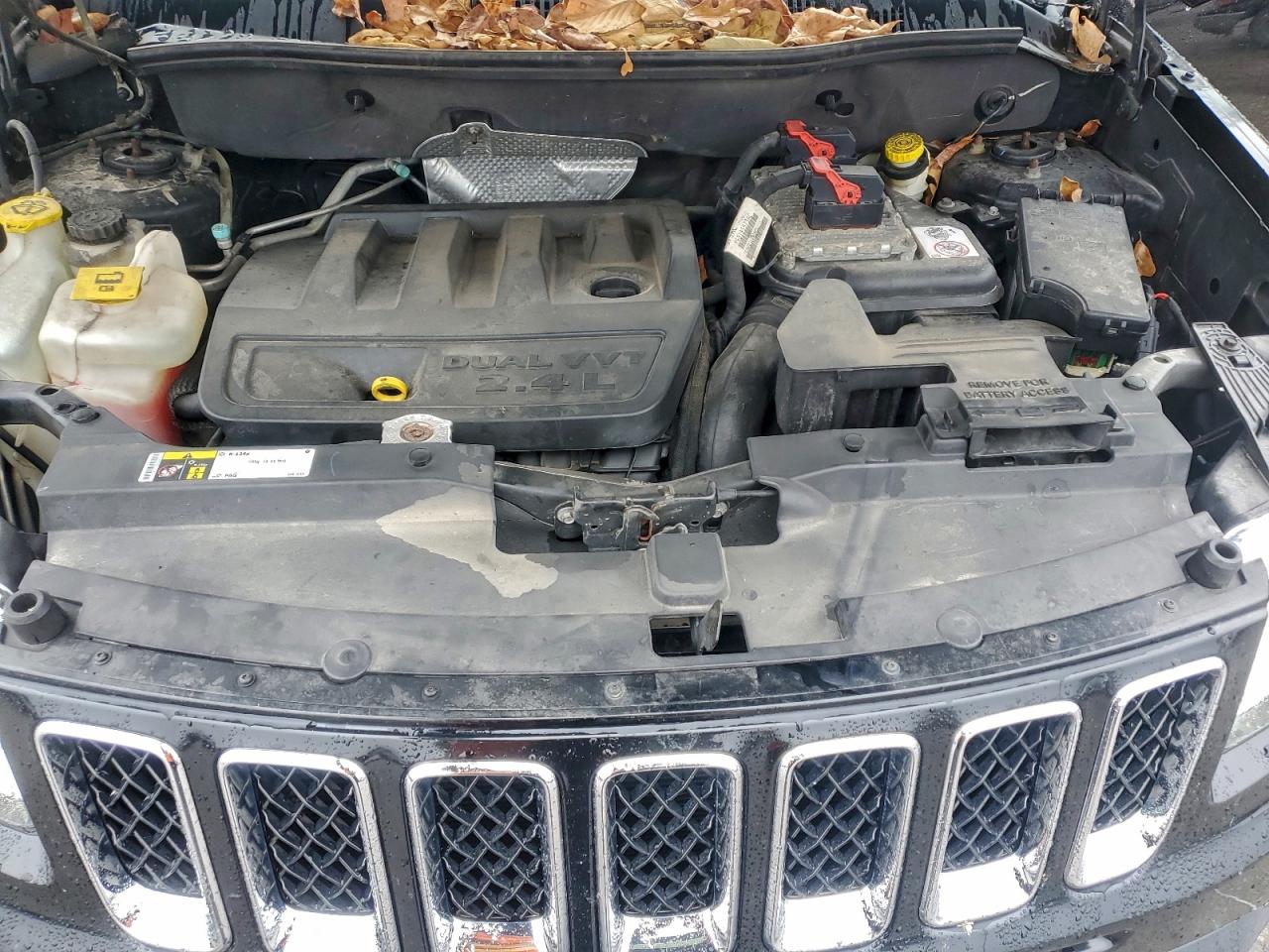 2014 Jeep Compass Sport VIN: 1C4NJDBB9ED880043 Lot: 93943695