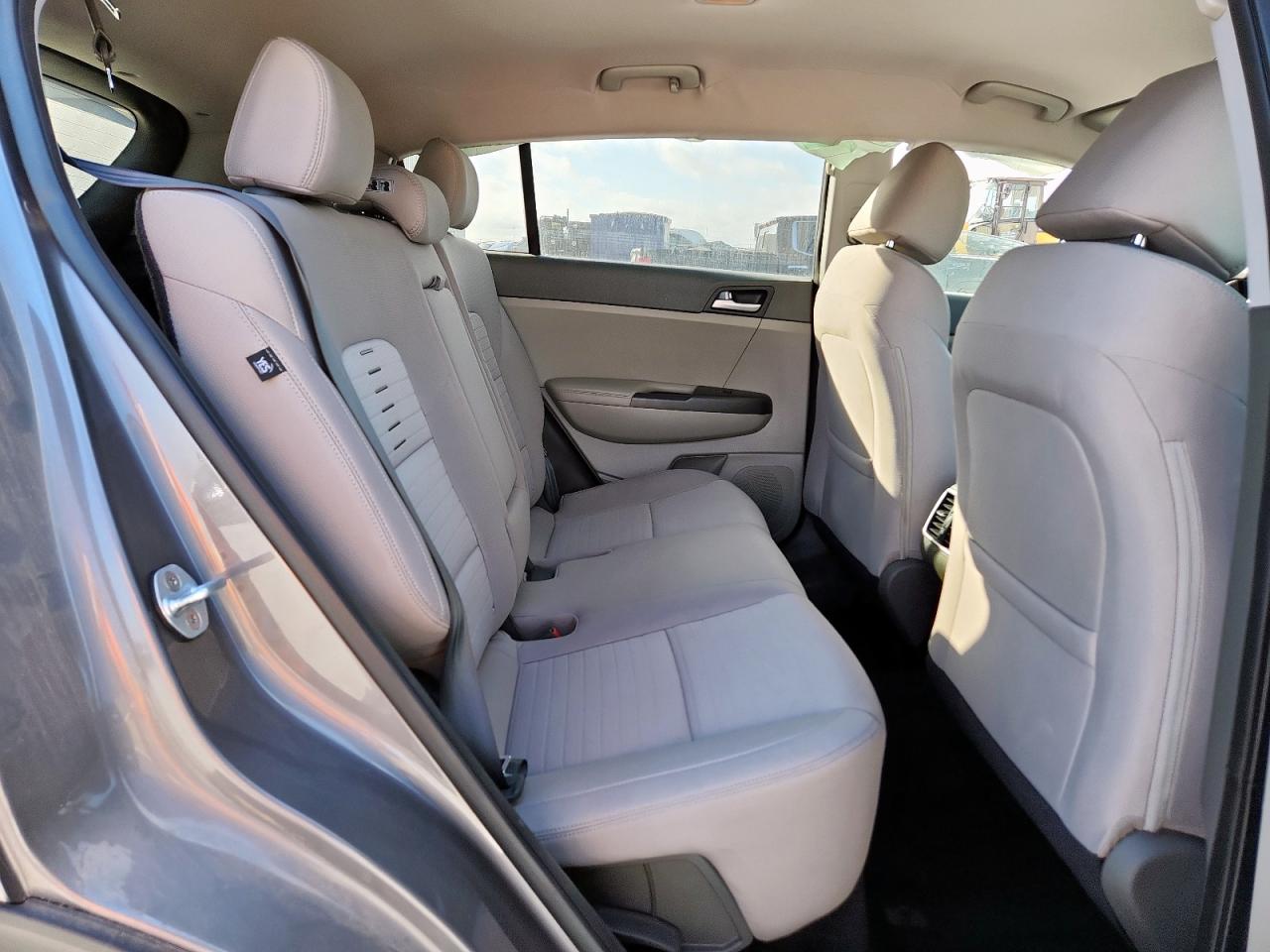 2018 Kia Sportage Lx VIN: KNDPMCAC5J7410203 Lot: 92372865