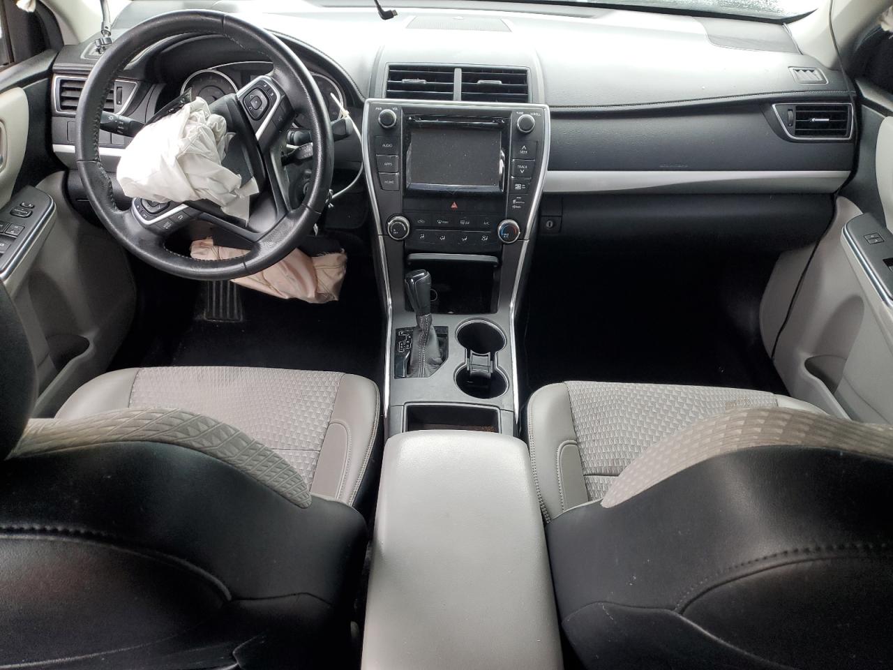 2015 Toyota Camry Le VIN: 4T1BF1FK3FU001047 Lot: 92279605