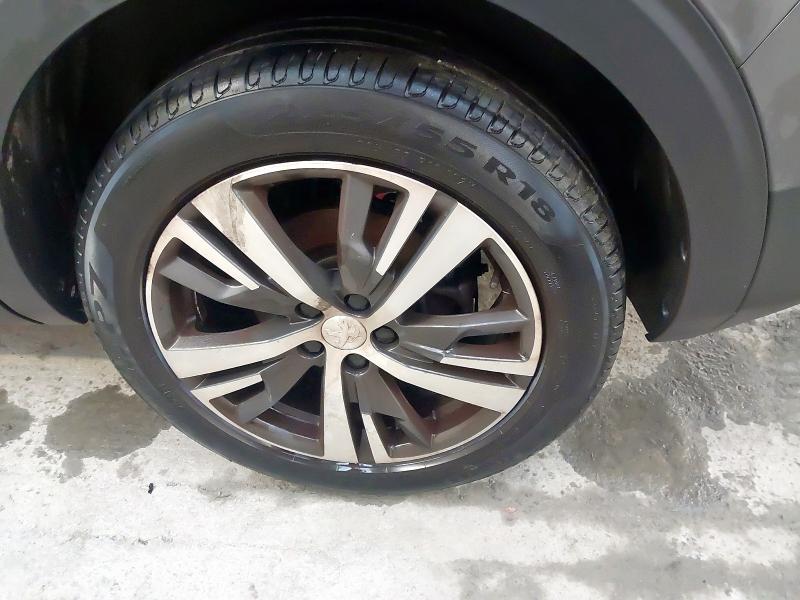 2022 PEUGEOT 5008 1.2 PURETECH ALLURE PREMIUM 5DR