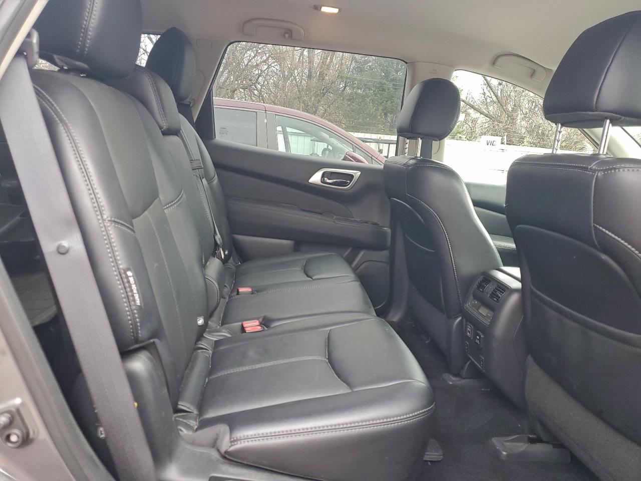 2018 Nissan Pathfinder S VIN: 5N1DR2MM1JC677571 Lot: 93671425