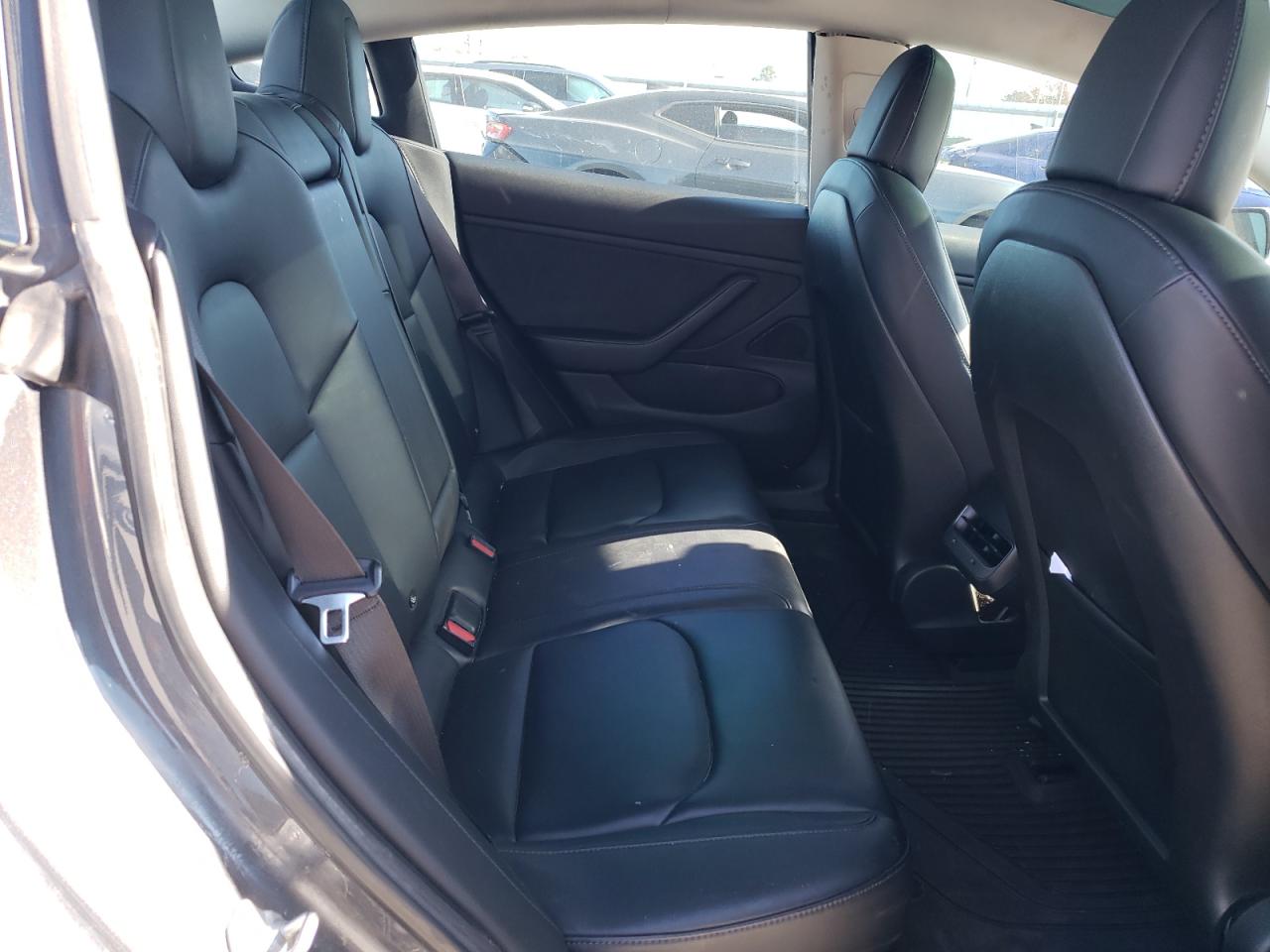 2018 Tesla Model 3 VIN: 5YJ3E1EA8JF012678 Lot: 92855195