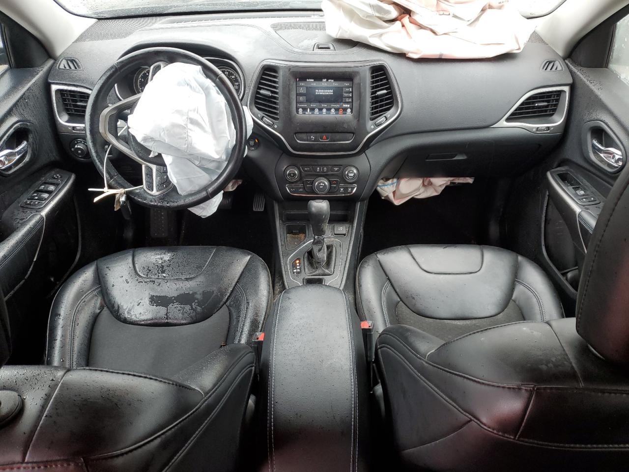 2020 Jeep Cherokee Latitude Plus VIN: 1C4PJLLB1LD569799 Lot: 92883535